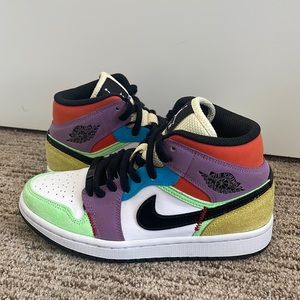 Nike Air Jordan 1 Mid SE ‘lightbulb’